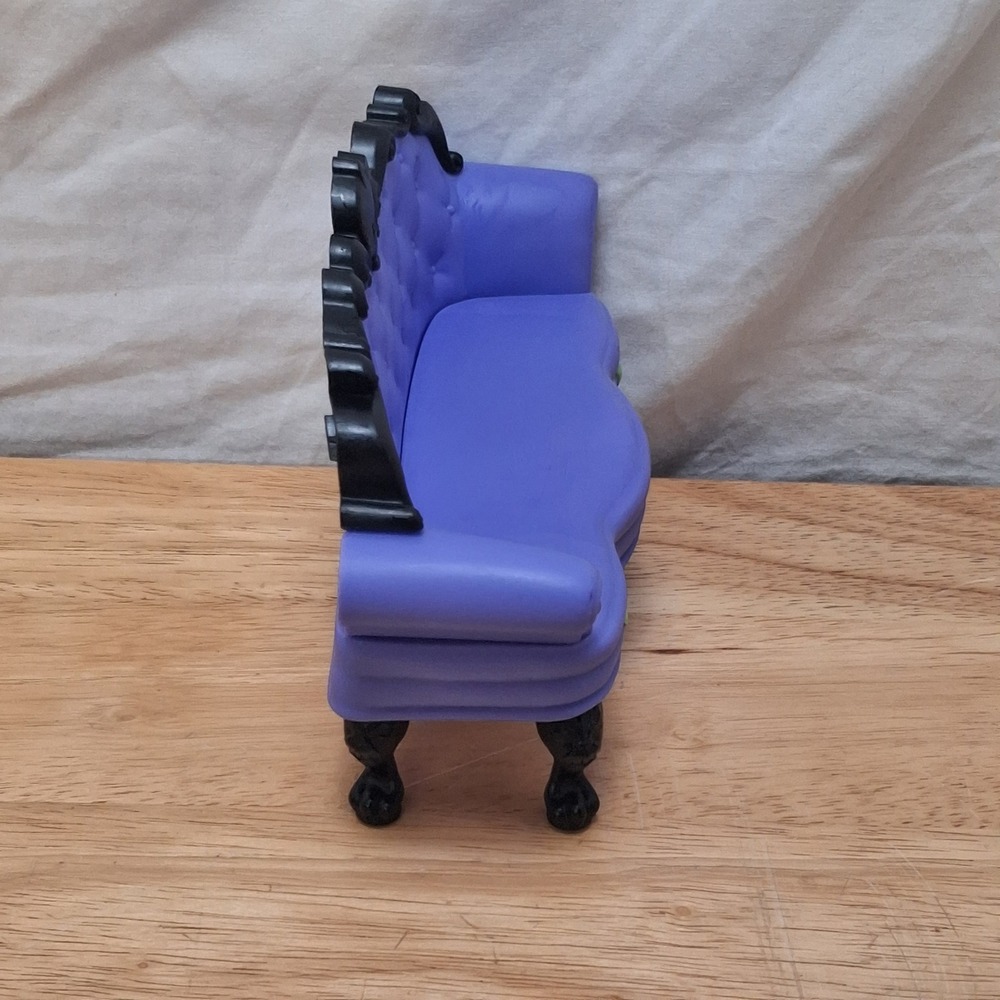 Monster High Doll House Furniture Coffin Bean Purple Fang Couch - Picture 8 of 9